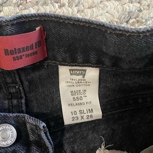 Levi’s black jeans